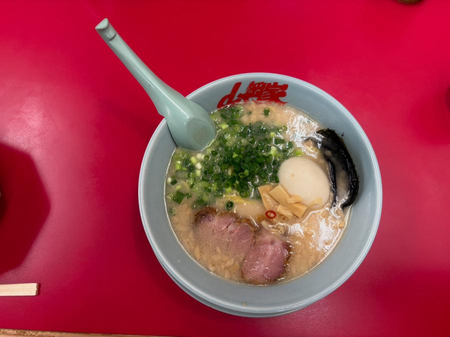 床のぺこぺこ直します！